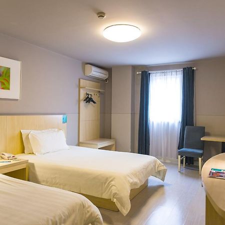 Jingjiang Inn Shanghai Minsheng Road Zewnętrze zdjęcie