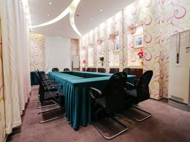 Jingjiang Inn Shanghai Minsheng Road Zewnętrze zdjęcie