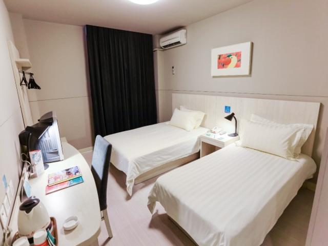 Jingjiang Inn Shanghai Minsheng Road Zewnętrze zdjęcie